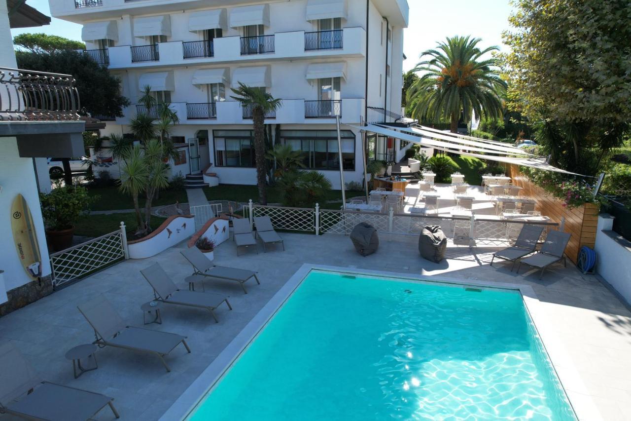 Hotel Tarabella Forte dei Marmi Eksteriør bilde